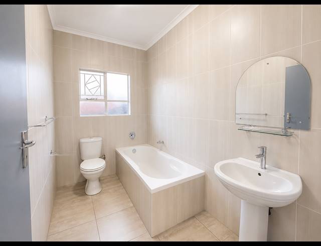 3 BEDROOM TOWNHOUSE FOR SALE IN THREE RIVERS